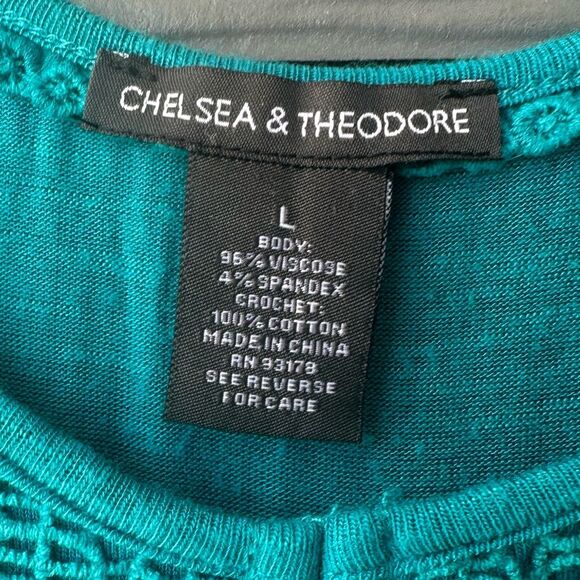 Chelsea & Theodore Knit Flowy Babydoll Tank Size L - Picture 3 of 3